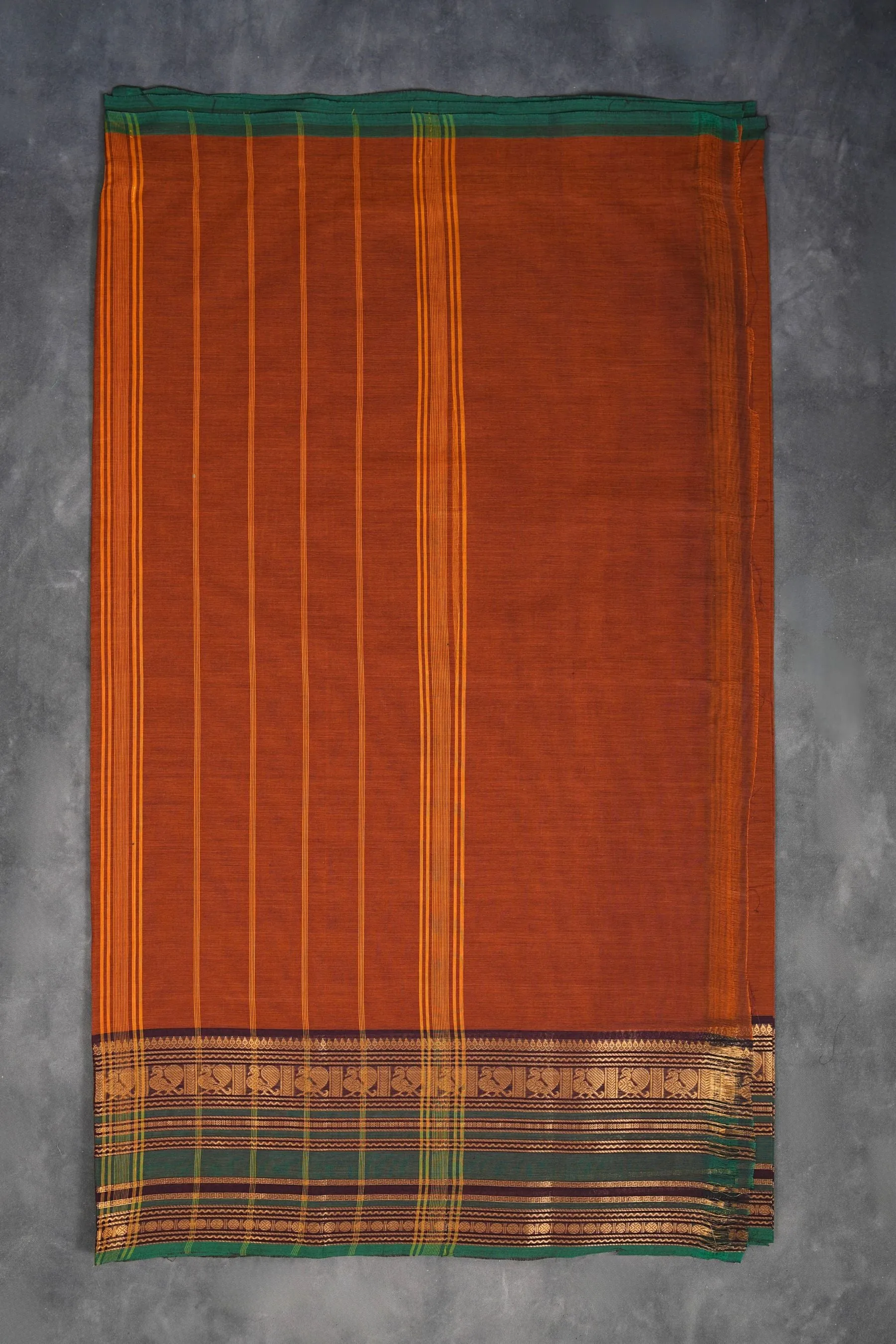 80-count Chettinad Cotton Saree: Experience Classic Indian Elegance